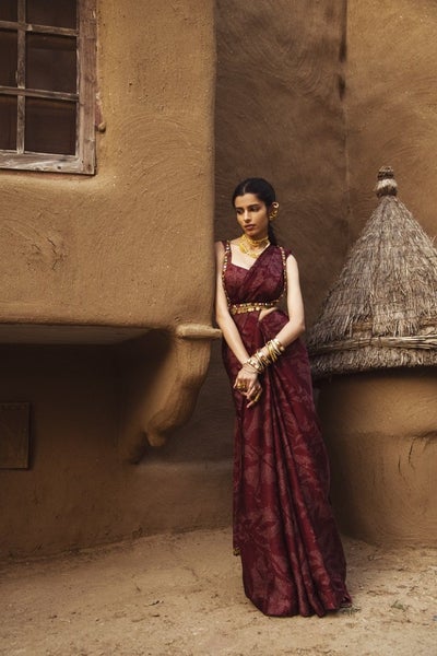 Top 7 Elegant Sarees Styling Tips for Brides