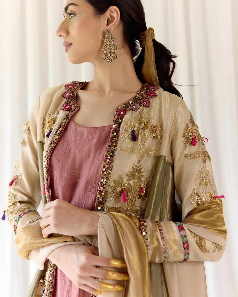 Khyaal hoon kisi aur ka