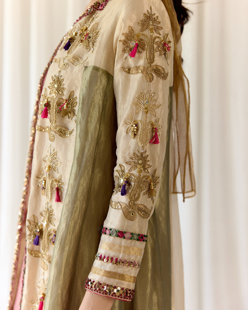 Khyaal hoon kisi aur ka