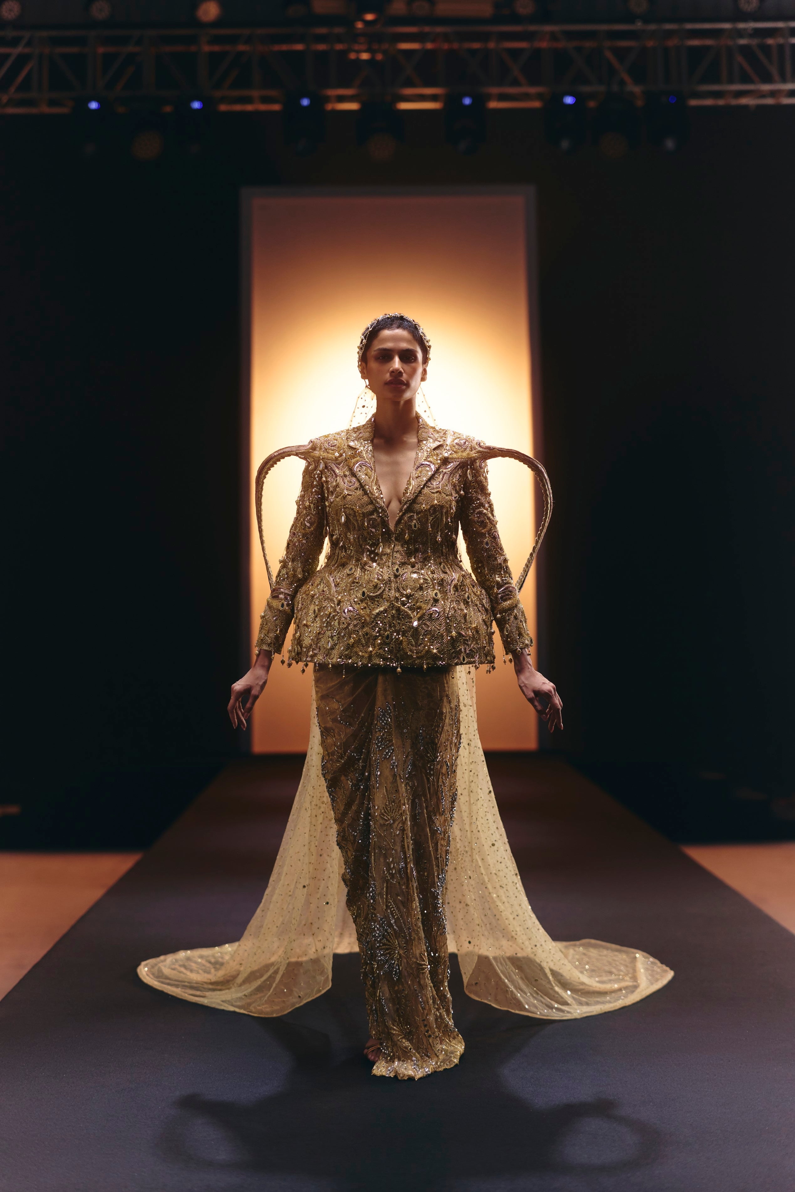 Look 12