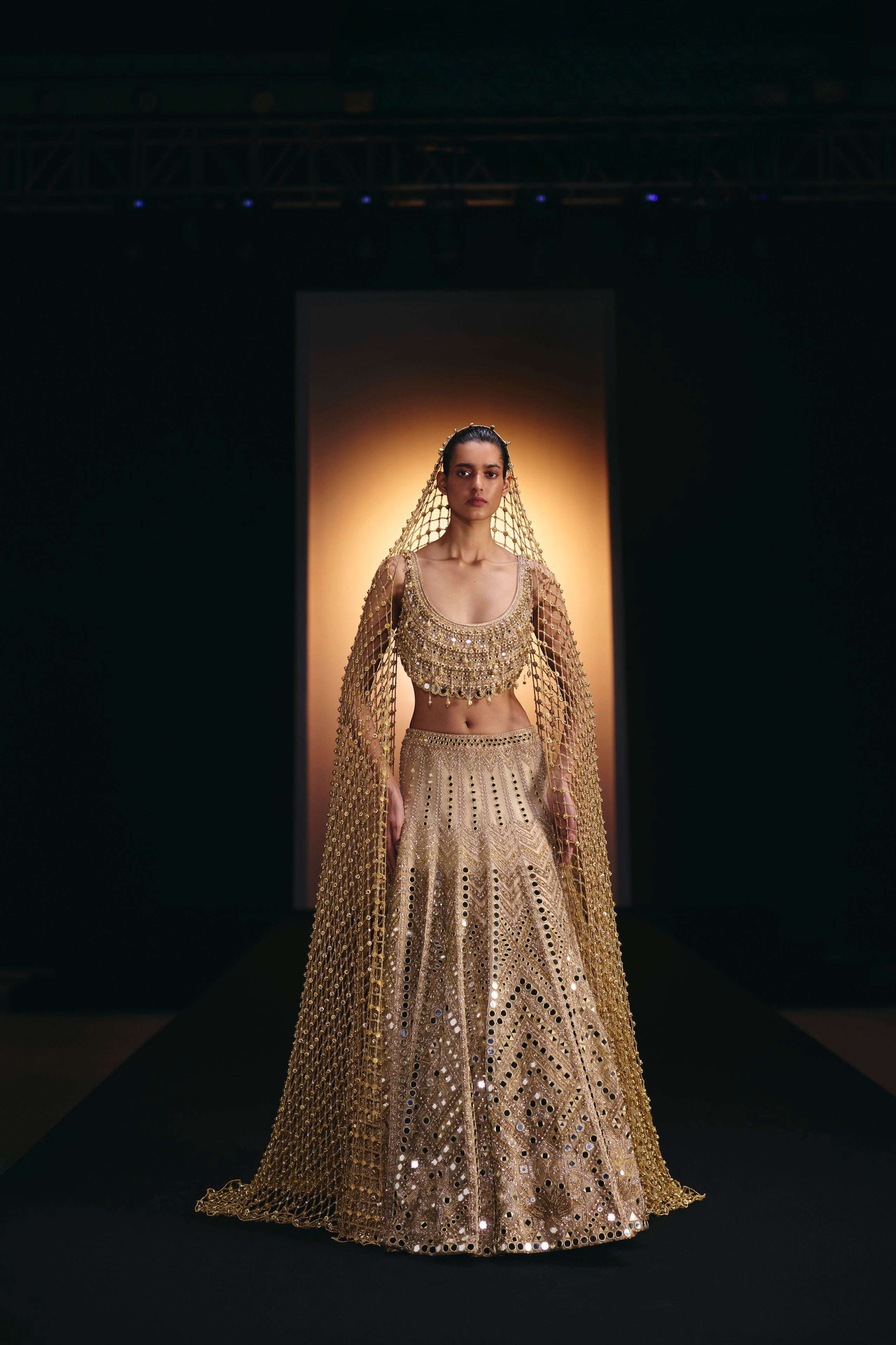 Look 8