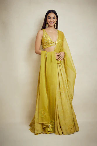 Kiara Advani-Inspired Saree Trends You’ll Love: Discover Elegant Options At Monika Nidhee
